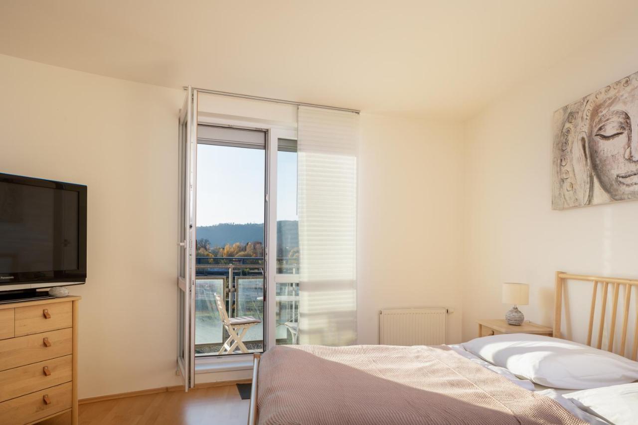 Sunny Apartment In Modrany By Prague Days 外观 照片